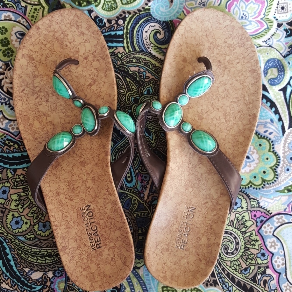 Kenneth Cole reaction brown turquoise tong sandals